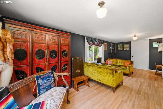 4315 SE Rhodesa St, Milwaukie, OR 97222 - living area with wood finished floors