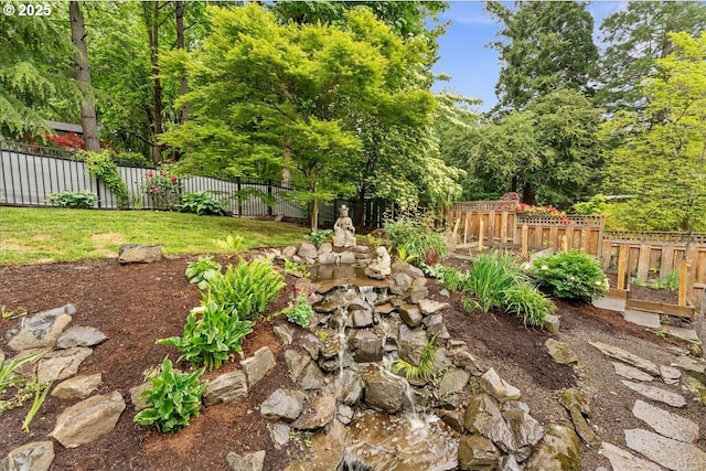 11 Da Vinci St, Lake Oswego, OR 97035 - view of yard