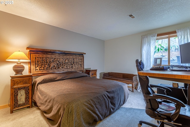 11 Da Vinci St, Lake Oswego, OR 97035 - bedroom with light colored carpet, an office area, and a textured ceiling