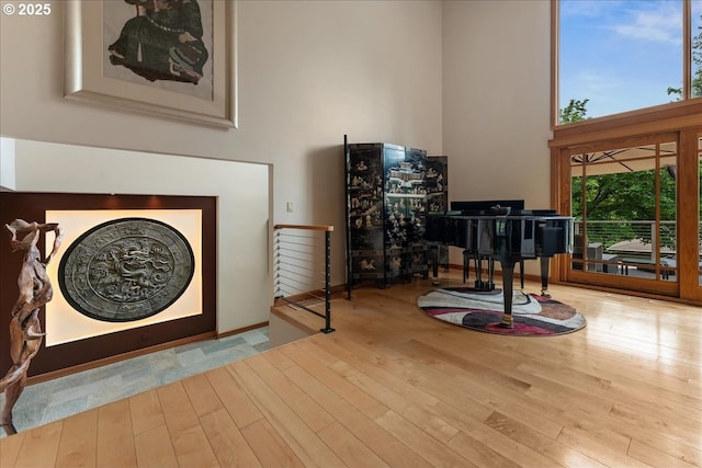 11 Da Vinci St, Lake Oswego, OR 97035 - foyer entrance with a high ceiling and wood finished floors