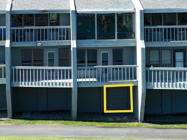 94304 Wedderburn Loop Unit 445, Gold Beach, OR 97444 - view of building exterior