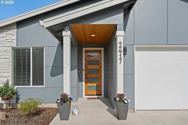 2417 NE 2nd Ct, Battle Ground, WA 98604 - entrance to property featuring a garage