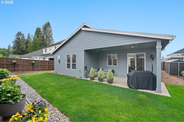 2417 NE 2nd Ct, Battle Ground, WA 98604 - back of property with a patio area
