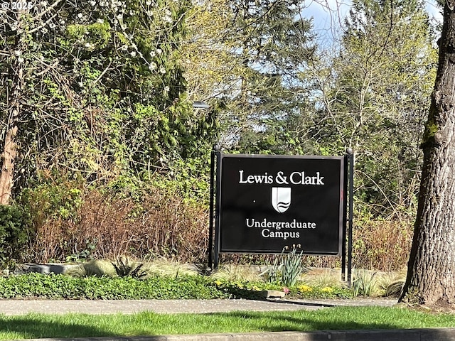 7750 SW 4th Ave, Portland, OR 97219 - view of community / neighborhood sign
