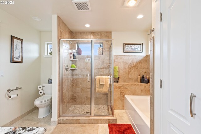 910 Swallow Ave, Sutherlin, OR 97479 - full bath featuring a garden tub, toilet, and a shower stall