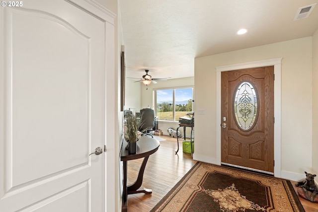 910 Swallow Ave, Sutherlin, OR 97479 - entryway featuring wood finished floors, baseboards, recessed lighting, and a ceiling fan
