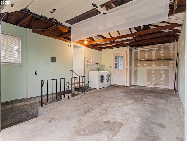 4501 NW Washington St, Vancouver, WA 98663 - garage featuring washer and dryer