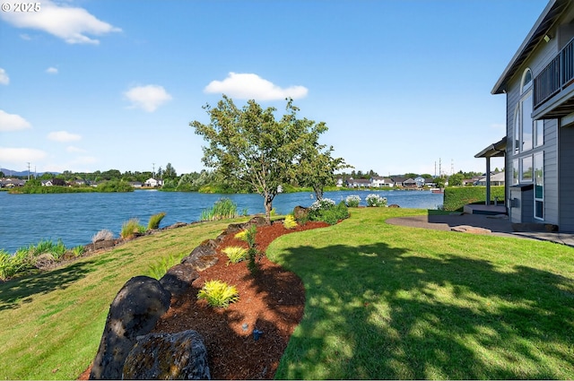 21401 NE Shore Dr, Fairview, OR 97024 - view of grassy yard with a water view