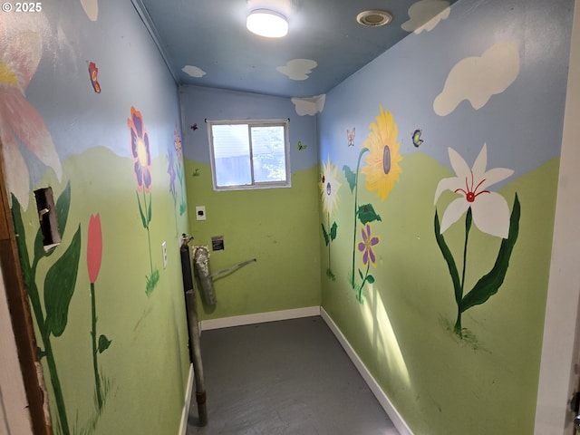 3208 W 7th St, The Dalles, OR 97058 - corridor featuring baseboards