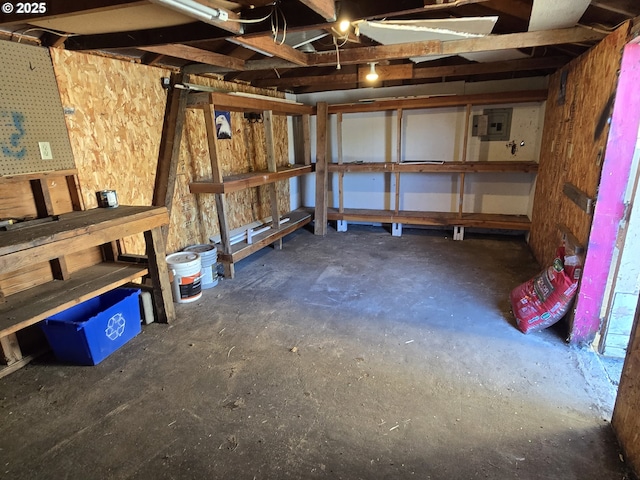 3208 W 7th St, The Dalles, OR 97058 - interior space featuring electric panel