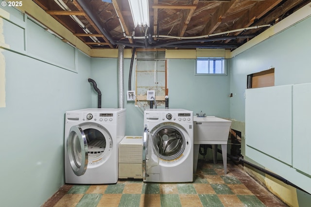 2000 Harney St, Vancouver, WA 98660 - laundry area with independent washer and dryer