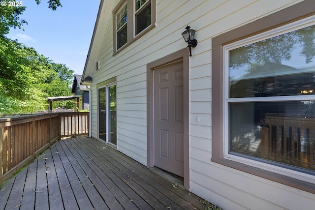 2000 Harney St, Vancouver, WA 98660 - view of wooden deck