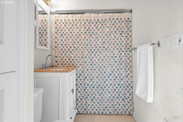 3700 NE Maywood Pl, Portland, OR 97220 - full bath with toilet, vanity, tile patterned flooring, and a shower with curtain