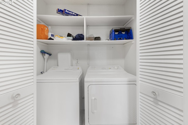 540 Montara Way, Eugene, OR 97405 - washroom featuring washer and clothes dryer