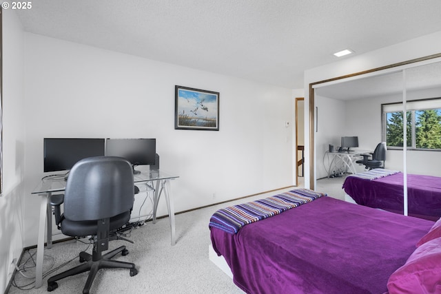 540 Montara Way, Eugene, OR 97405 - carpeted bedroom featuring an office area and baseboards