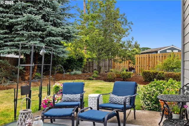 4931 NE Mink Ct, Salem, OR 97305 - view of patio