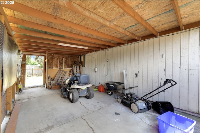 695 32nd St, Springfield, OR 97478 - view of garage