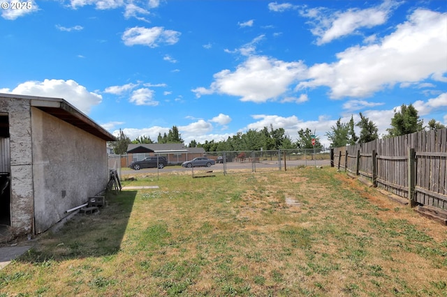 695 32nd St, Springfield, OR 97478 - view of yard