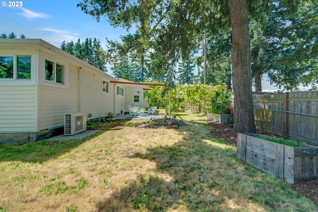 13015 E Burnside St, Portland, OR 97233 - view of yard with a patio