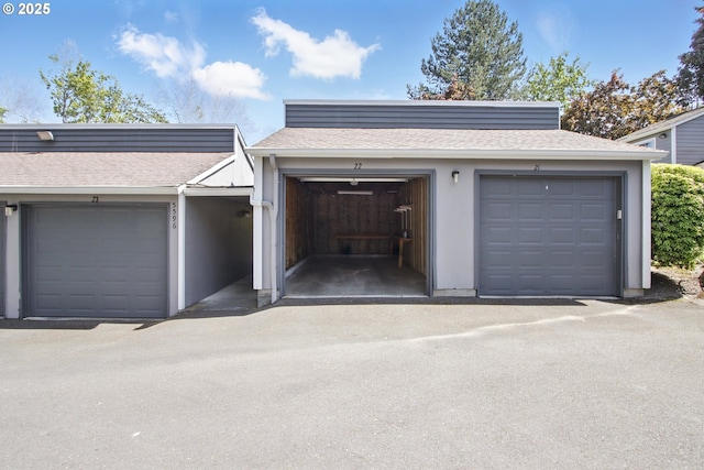 5594 SW Murray Blvd, Beaverton, OR 97005 - view of garage