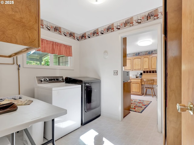 450 Pleasant Ave, Astoria, OR 97103 - laundry area featuring light floors and independent washer and dryer