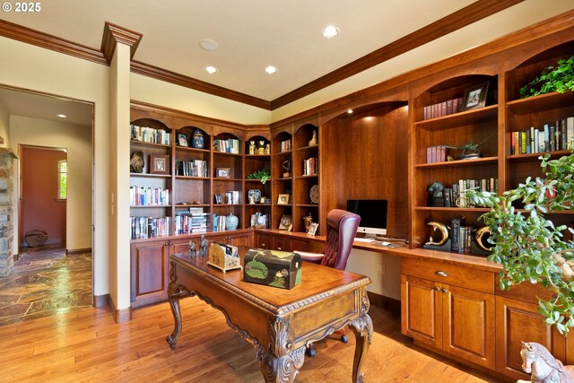 16465 Suntree Ln, Sisters, OR 97759 - office space featuring crown molding, light wood-style floors, built in study area, recessed lighting, and baseboards