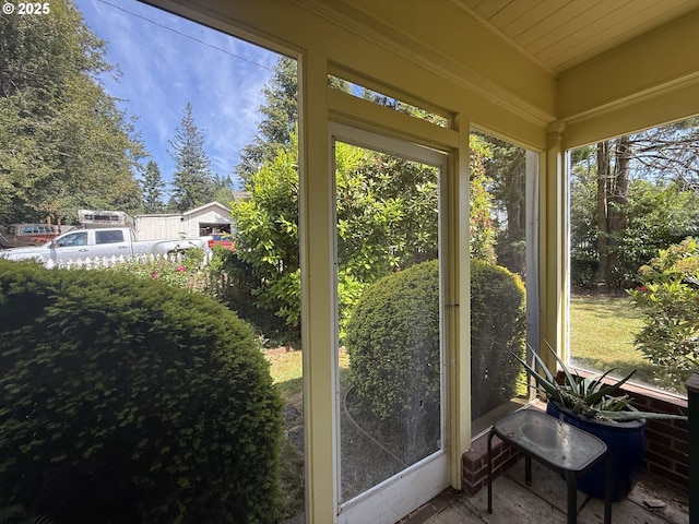 880 E 2nd St, Coquille, OR 97423 - view of sunroom / solarium