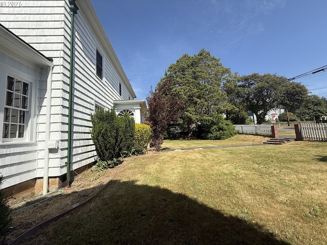 880 E 2nd St, Coquille, OR 97423 - view of yard