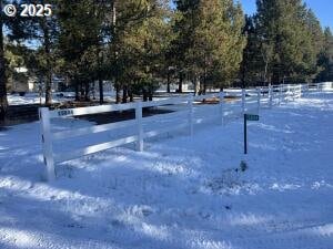 Listing photo 3 for 15804 Sunrise Blvd, La Pine OR 97739