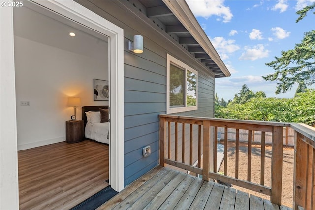 4992 Prospect St, West Linn, OR 97068 - view of wooden deck