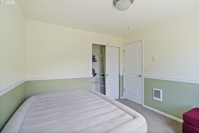 8465 S Hollyhock St, Rockaway Beach, OR 97136 - bedroom featuring carpet and a closet