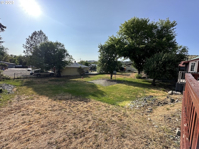 212 NW Bridge St, John Day, OR 97845 - view of yard