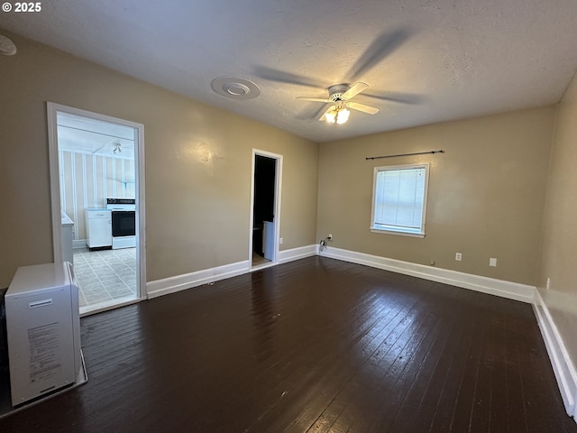 212 NW Bridge St, John Day, OR 97845 - empty room with ceiling fan, baseboards, and hardwood / wood-style flooring