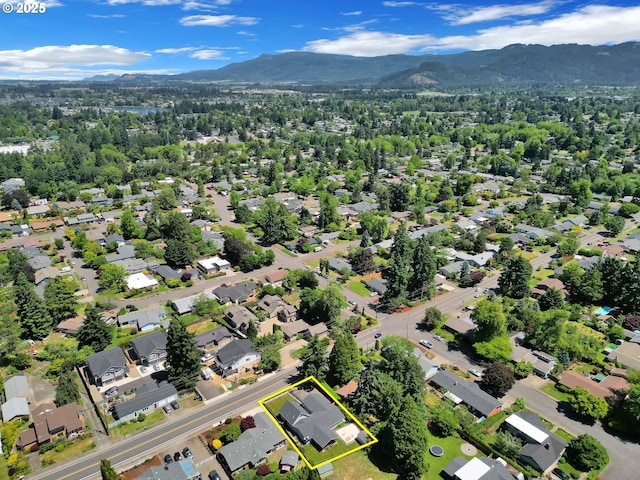 1364 Goodpasture Island Rd, Eugene, OR 97401 - aerial view of residential area featuring property parcel outlined and a mountainous background
