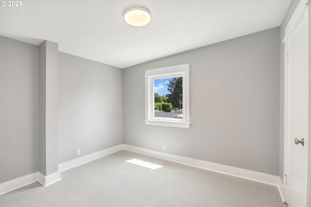 6126 SE 23rd Ave, Portland, OR 97202 - empty room featuring carpet floors and baseboards