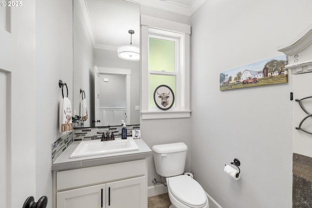 16290 SE Eckert Ln, Damascus, OR 97089 - bathroom featuring crown molding and vanity