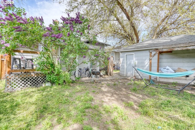 1206 E 9th St, The Dalles, OR 97058 - view of yard with a wooden deck