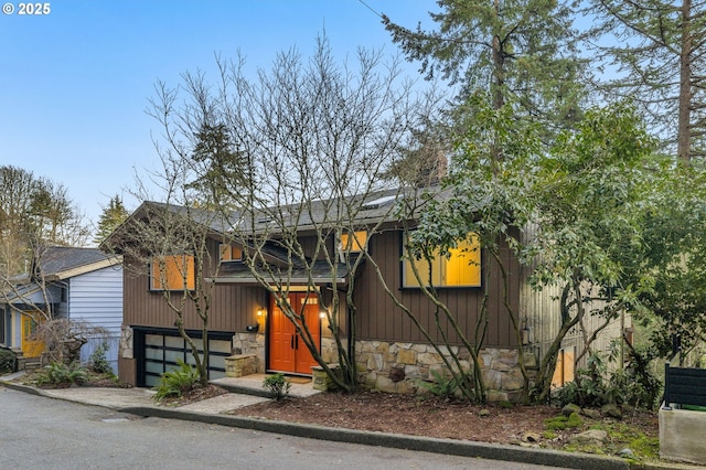 view of front of house with a garage