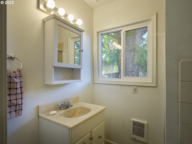 1818 E 32nd St, Vancouver, WA 98663 - bathroom featuring vanity and heating unit