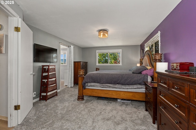 301 S 18th St, La Grande, OR 97850 - bedroom featuring light carpet and baseboards