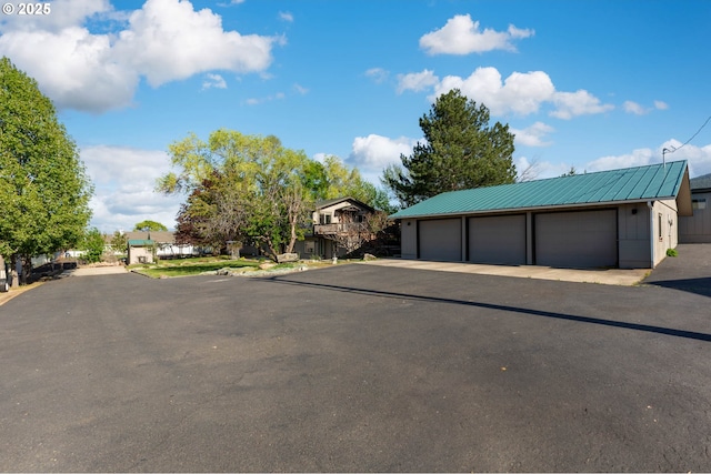 301 S 18th St, La Grande, OR 97850 - view of detached garage