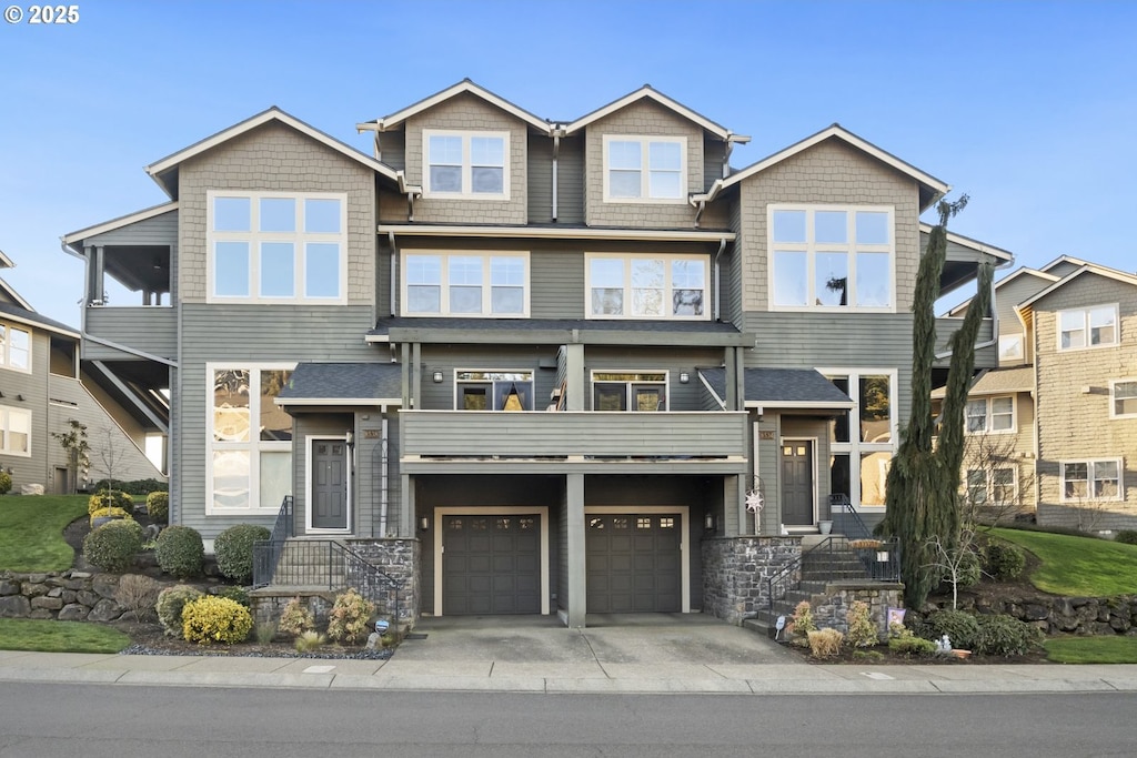 view of front of house with a garage