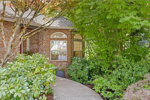 1911 NW Norfolk Ct, Portland, OR 97229 - doorway to property featuring brick siding