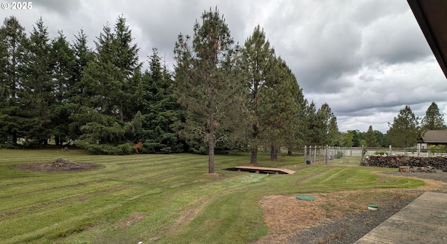 264 Mattie K Ln, Roseburg, OR 97471 - view of yard