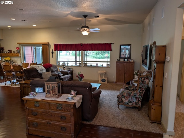 264 Mattie K Ln, Roseburg, OR 97471 - living room featuring a ceiling fan, wood finished floors, and recessed lighting