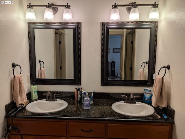 264 Mattie K Ln, Roseburg, OR 97471 - full bathroom with double vanity