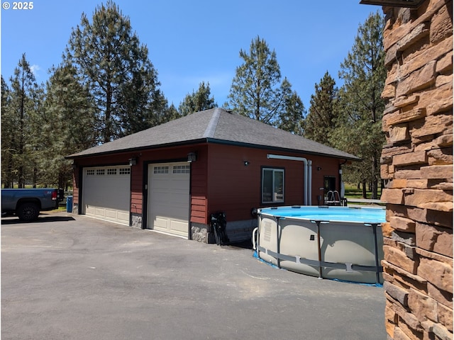 264 Mattie K Ln, Roseburg, OR 97471 - view of detached garage