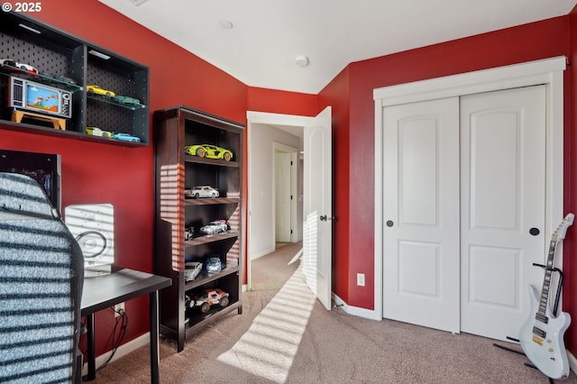 229 N 33rd Ct, Ridgefield, WA 98642 - carpeted bedroom with baseboards and a closet