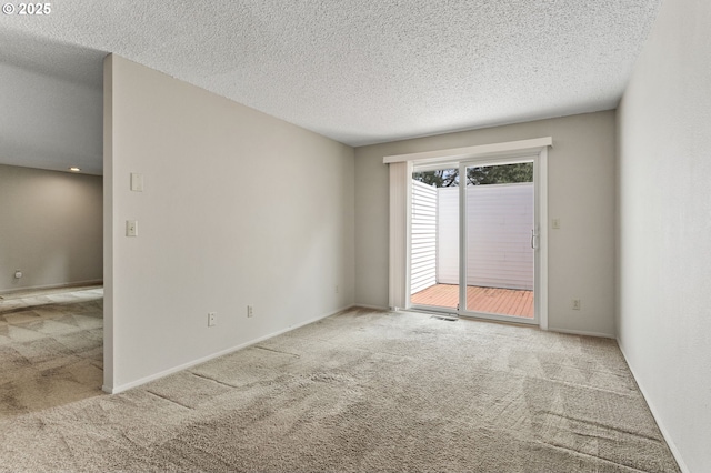 6095 SW Erickson Ave, Beaverton, OR 97008 - carpeted empty room featuring a textured ceiling