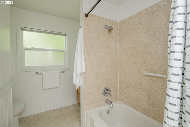 2416 SE 60th Ave, Portland, OR 97206 - full bathroom with shower / tub combo with curtain and toilet